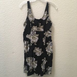 ⚡️2for$20⚡️Urban Outfitters Floral Dress